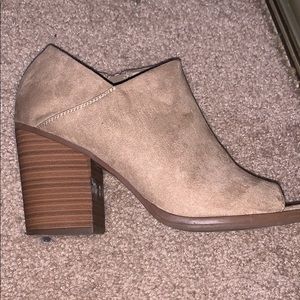 8.5 heel booties